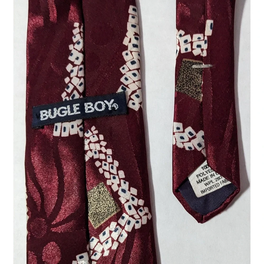 Vintage BUGLE BOY Men's Tie Burgundy Geometric Slim Width Thin Polyester‎ USA